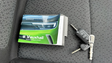 Vauxhall Crossland 1.2 Design 5dr Petrol Hatchback